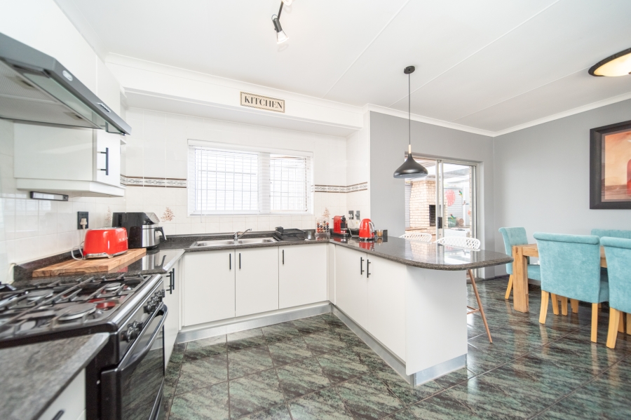 3 Bedroom Property for Sale in Beacon Bay Eastern Cape